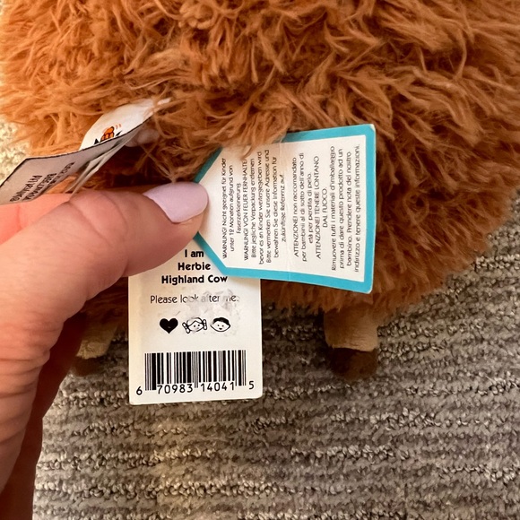 Jellycat Herbie Highland Cow, new with tags - Picture 3 of 4
